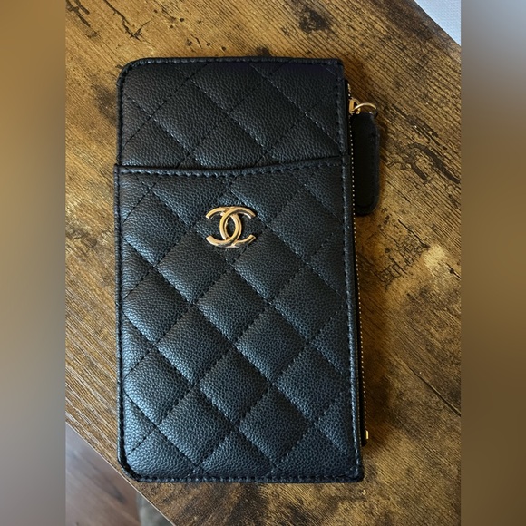 🖤NWOT🖤 Chanel Makeup Card/Phone Case Holder - Picture 1 of 6